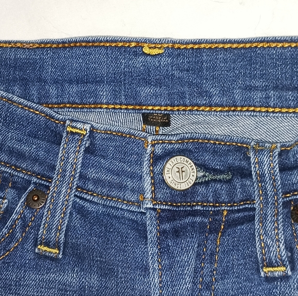 Women's Raw Hem Frye Skinny Jeans - Picture 6 of 10